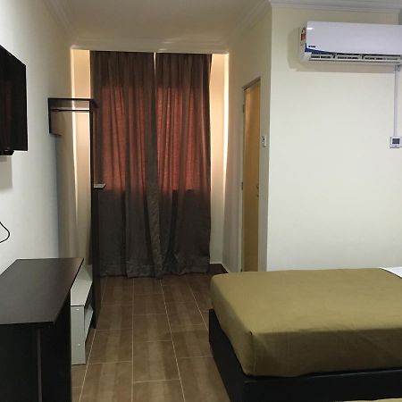 Grand Business Hotel Jertih Exterior foto